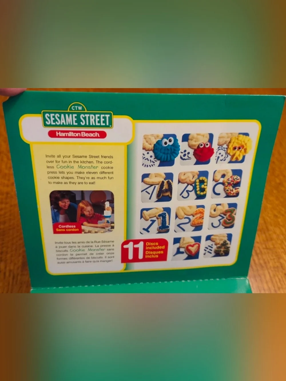 Sesame Street Cookie Monster Cookie Press Hamilton Beach Motorized Vintage 1998